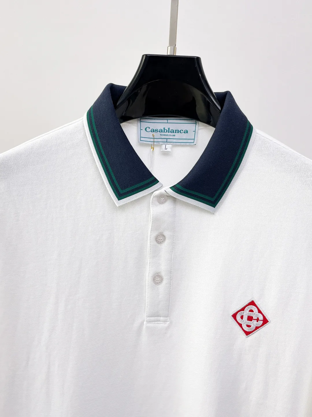Casablanca New Arrival long-sleeved Polo shirt, original fabric, official Same Style, made of pure cotton pique fabric, custom-made in the same vat, feels very comfortable and smooth, very wide and stylish, produced by a first-line brand Factory, imported Behringer embroidery machine, embroidery is full and textured, collar and collar ribs are woven with imported yarn, will not deform after long-term wear, the most New Arrival style in autumn and winter, fashionable and individual, super Versatile and good-looking Very suitable for both men and women. A must-have item for everyone. Size: M-XXXL